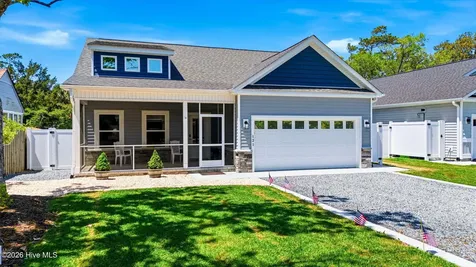 121 NW 12th Street Oak Island NC 28465