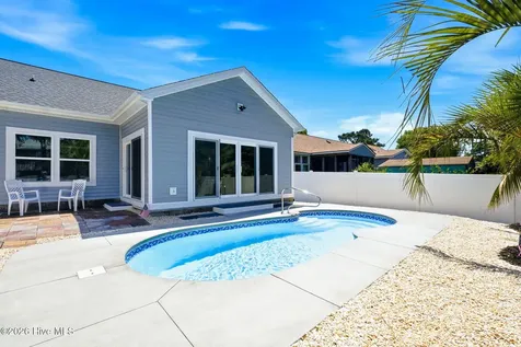121 NW 12th Street Oak Island NC 28465