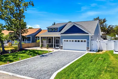 121 NW 12th Street Oak Island NC 28465