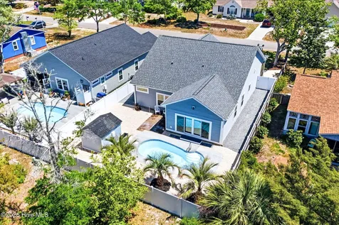121 NW 12th Street Oak Island NC 28465