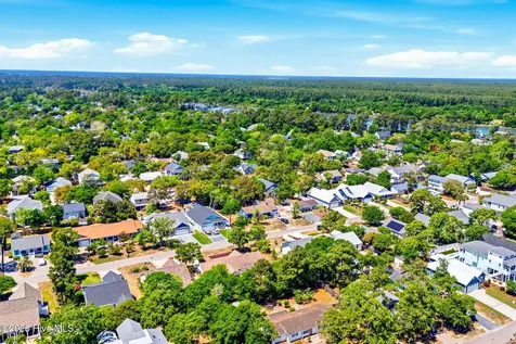 121 NW 12th Street Oak Island NC 28465