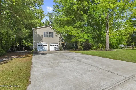 346 Knollwood Drive Hampstead NC 28443