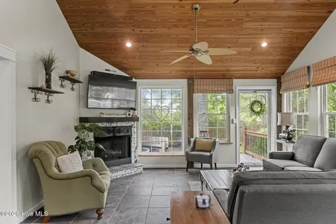 346 Knollwood Drive Hampstead NC 28443