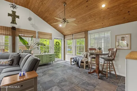 346 Knollwood Drive Hampstead NC 28443