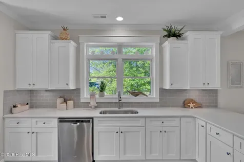 7202 E Yacht Drive Oak Island NC 28465