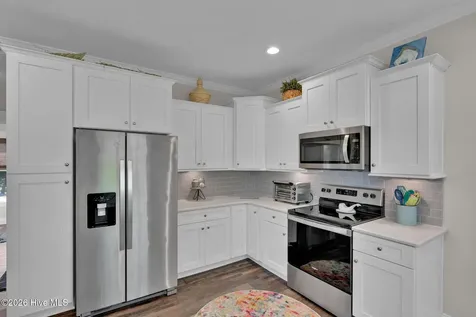7202 E Yacht Drive Oak Island NC 28465