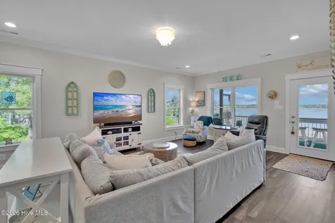 7202 E Yacht Drive Oak Island NC 28465