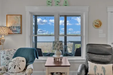 7202 E Yacht Drive Oak Island NC 28465