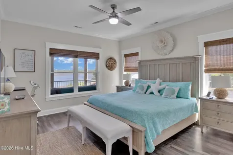 7202 E Yacht Drive Oak Island NC 28465