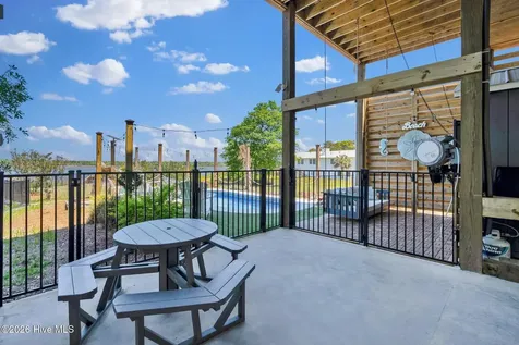 7202 E Yacht Drive Oak Island NC 28465