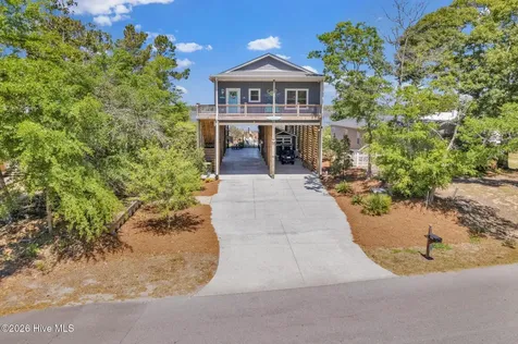 7202 E Yacht Drive Oak Island NC 28465