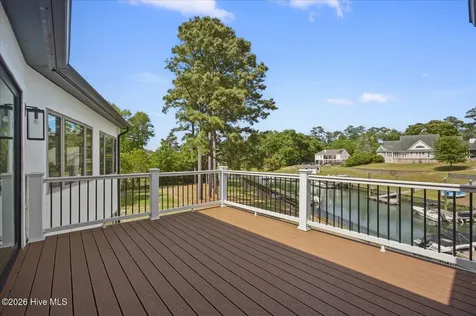 304 Gull Road Hampstead NC 28443