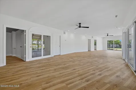 304 Gull Road Hampstead NC 28443