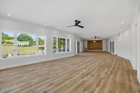 304 Gull Road Hampstead NC 28443