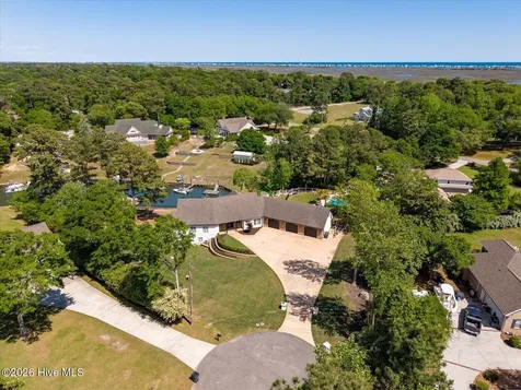 304 Gull Road Hampstead NC 28443