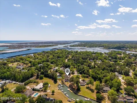 304 Gull Road Hampstead NC 28443