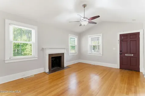 2023 Perry Avenue Wilmington NC 28403