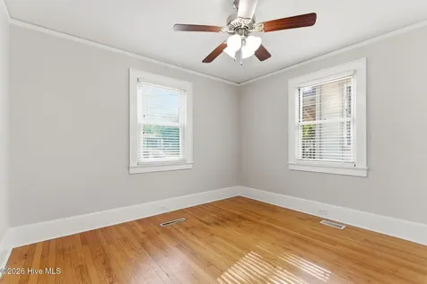 2023 Perry Avenue Wilmington NC 28403