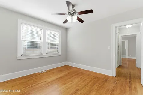 2023 Perry Avenue Wilmington NC 28403