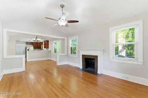 2023 Perry Avenue Wilmington NC 28403
