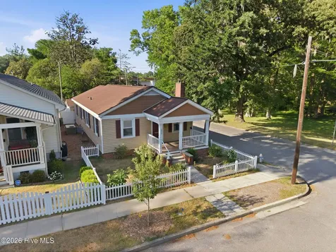 2023 Perry Avenue Wilmington NC 28403