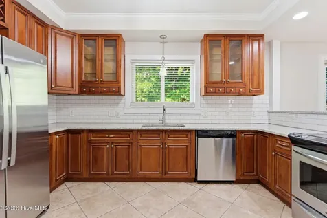 2023 Perry Avenue Wilmington NC 28403