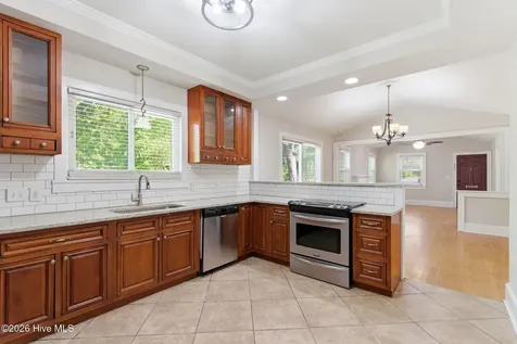 2023 Perry Avenue Wilmington NC 28403