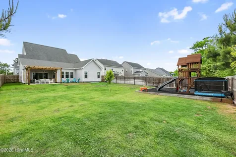 67 Man O War Lane Hampstead NC 28443