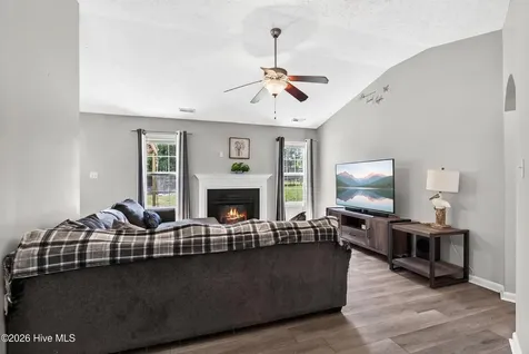 112 Clayton James Road Jacksonville NC 28540