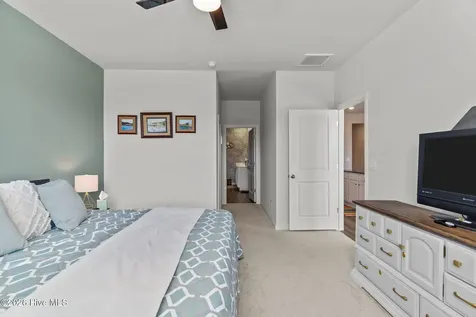 1115 Burled Oak Ridge Loop SE Bolivia NC 28422