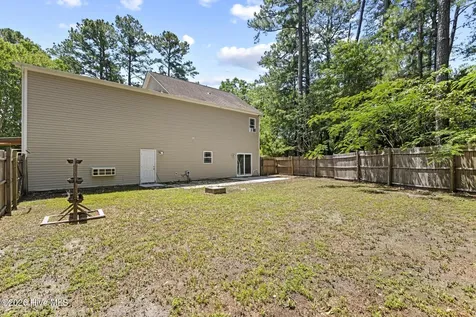 525 Old Folkstone Road Holly Ridge NC 28445