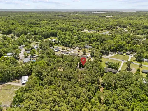 525 Old Folkstone Road Holly Ridge NC 28445