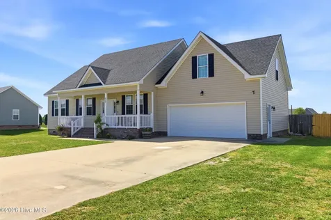 111 Ivy Trace Elizabeth City NC 27909