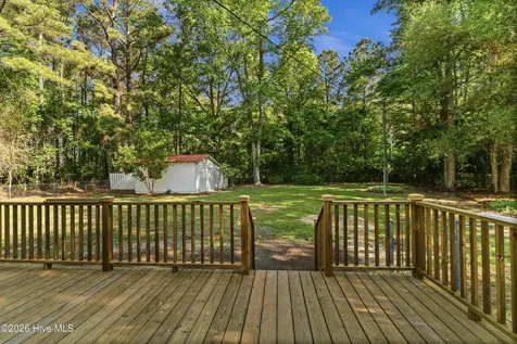11073 Sam Potts Highway Lake Waccamaw NC 28450