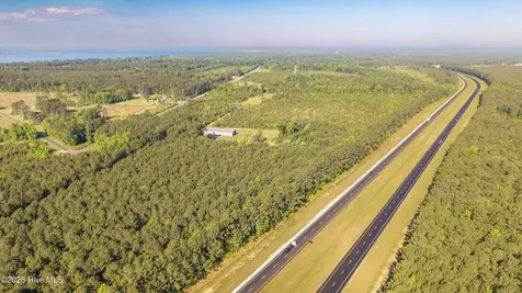 11073 Sam Potts Highway Lake Waccamaw NC 28450