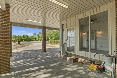 11073 Sam Potts Highway Lake Waccamaw NC 28450