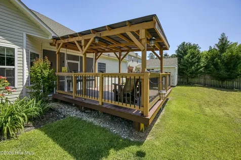 40 Thatcher Drive Rocky Point NC 28457