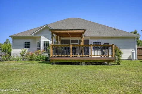 40 Thatcher Drive Rocky Point NC 28457