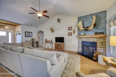 40 Thatcher Drive Rocky Point NC 28457