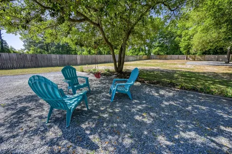 2520 Sloop Point Road Hampstead NC 28443