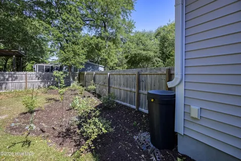2520 Sloop Point Road Hampstead NC 28443