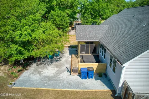 2520 Sloop Point Road Hampstead NC 28443