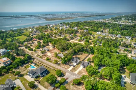 2520 Sloop Point Road Hampstead NC 28443