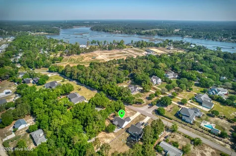 2520 Sloop Point Road Hampstead NC 28443
