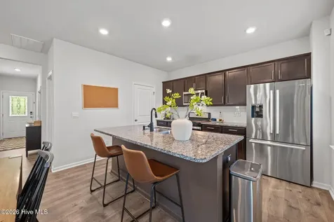 1009 Chiles Drive New Bern NC 28562
