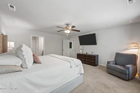 1009 Chiles Drive New Bern NC 28562