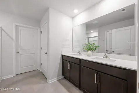 1009 Chiles Drive New Bern NC 28562