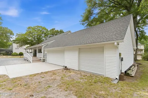 801 E Yacht Drive Oak Island NC 28465