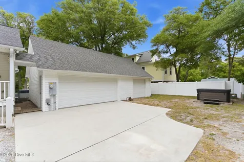 801 E Yacht Drive Oak Island NC 28465