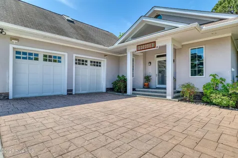 2792 Golfmaster Court SE Southport NC 28461
